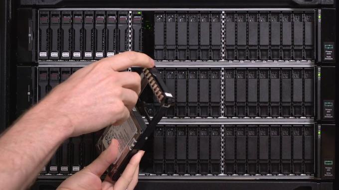 HPE Primera 600 2-Node 4-Node Storage Base All-NVMe or as a SAS/ NVMe flash array 2